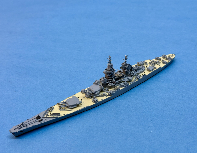 Battleship "Richelieu" painted decks (1 p.) F 1945 Neptun N 1402S